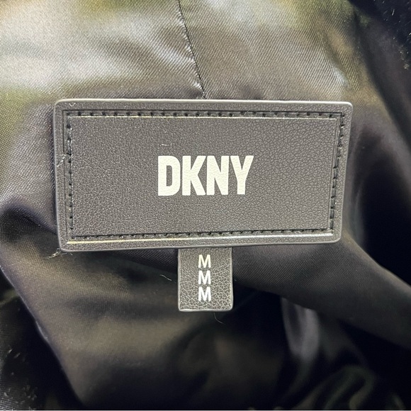 DKNY Women’s Black Front Button Down Faux Fur Jacket Coat Size M - Picture 9 of 13